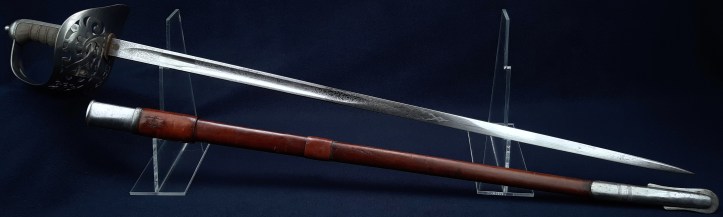 British 1895 Pattern Infantry Officers Sword with Pre Regulation Field Scabbard 02
